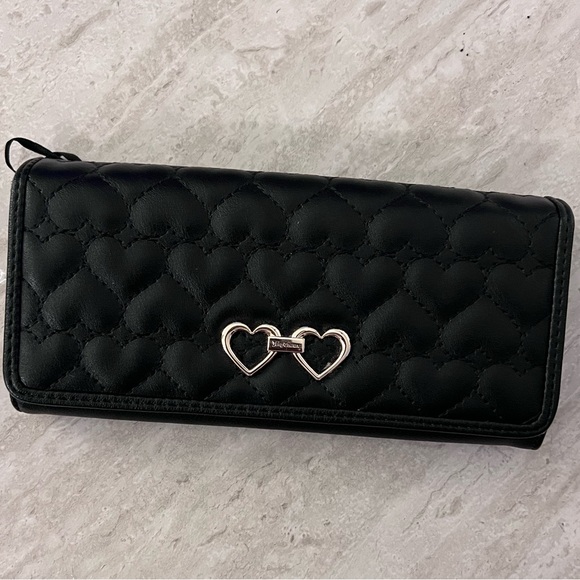 Juicy Couture Women’s Single Gusset Flap Clutc - Black Quilted Women's Wallet - Picture 5 of 12